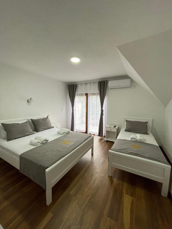 Hotel5E Plav Extérieur photo